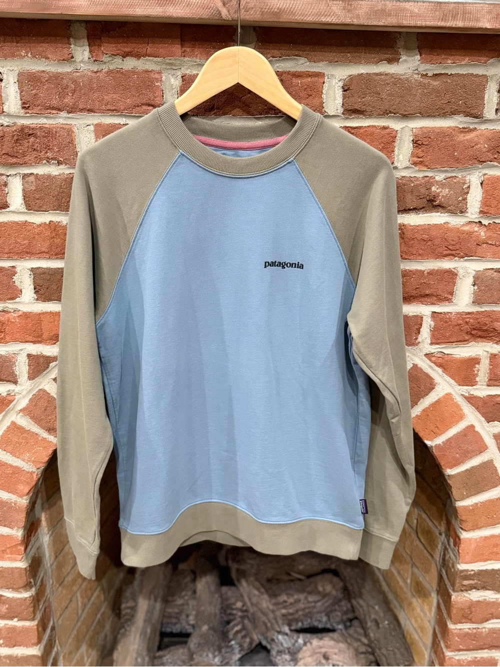 Patagonia Men’s Two-Tone Crewneck - Light Blue & Olive